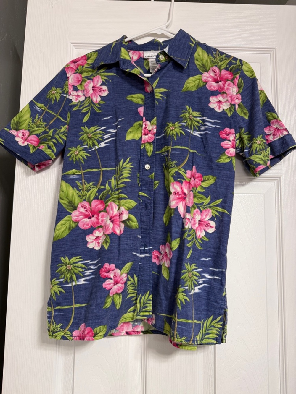 Men's Navy Floral Short-Sleeve Button-Up Shirt
